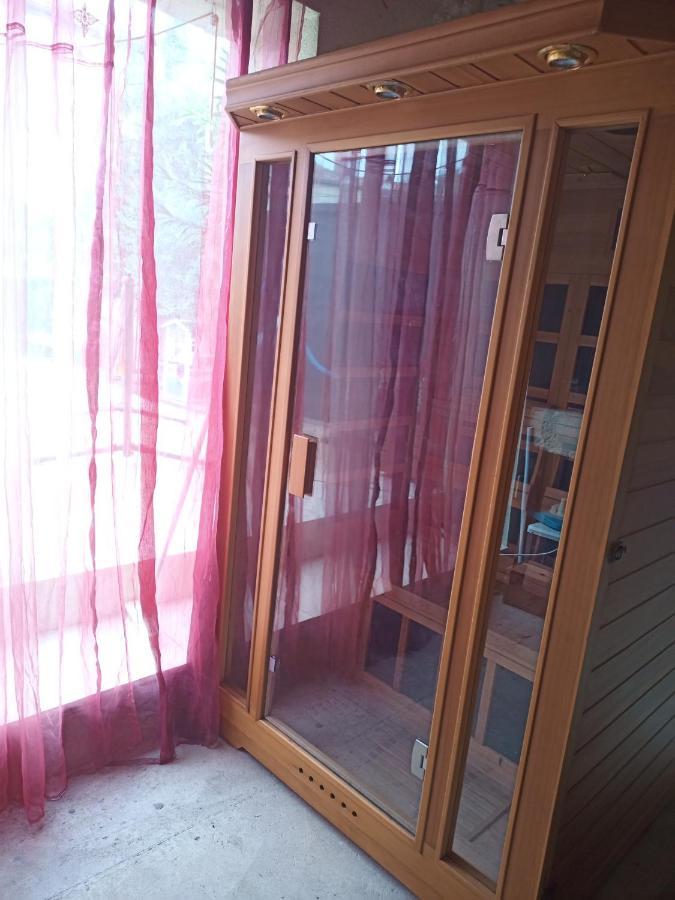 Grande Chambre D'Hote Pour 4 A 5 Personnes Bed & Breakfast Chef-Boutonne Exterior foto